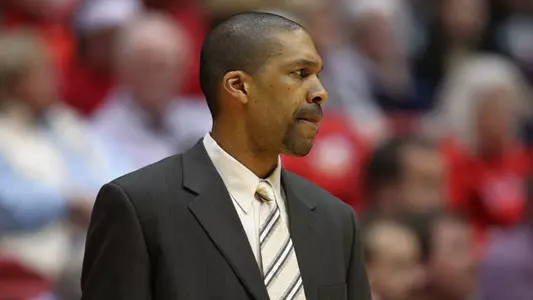 Men's Basketball Coach Taylor Not Returning