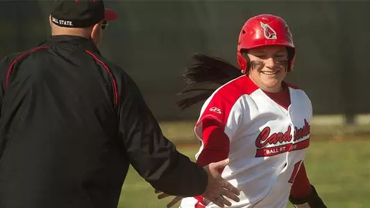 Softball Sweeps Northern Illinois In MAC Doubleheader