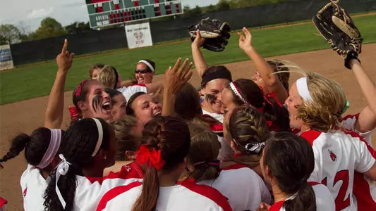 2013 MAC CHAMPIONS: Softball Sweeps Buffalo Friday