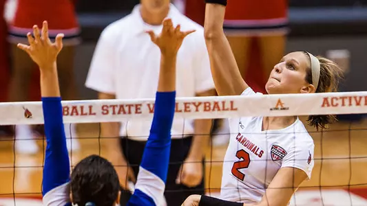 Women?s Volleyball Rallies To Top IPFW 3-2