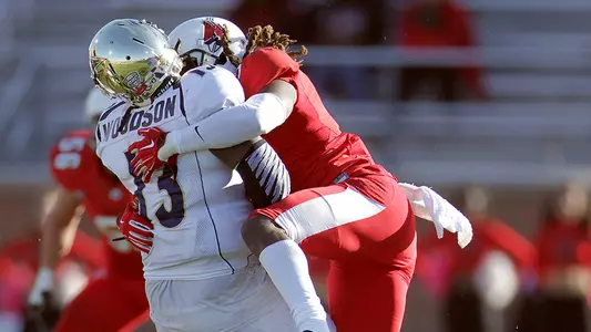 Football Scores 29 Unanswered to Top Akron, 35-21