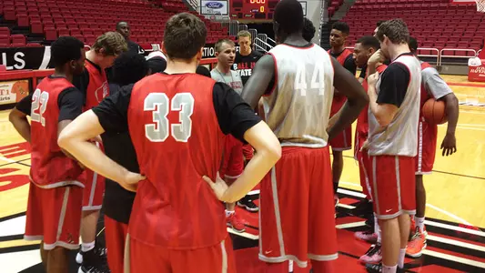 Practice Underway for 2014-15 Men?s Basketball
