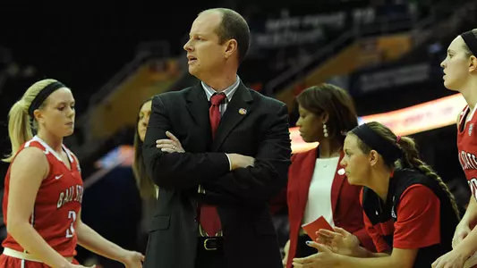 WBB Begins Official Practice For 2014-15 Season