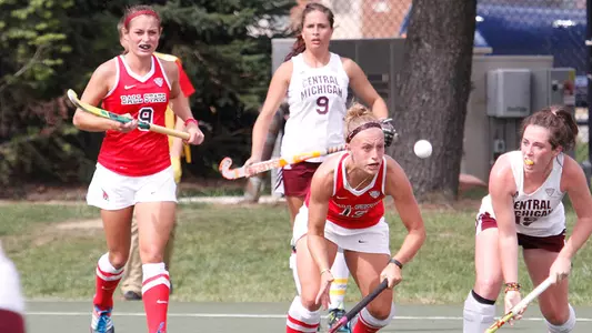 Field Hockey Drops Season Finale To Miami 6-3