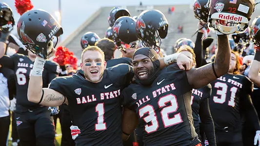 Football Posts Senior Day Win over Eastern Michigan