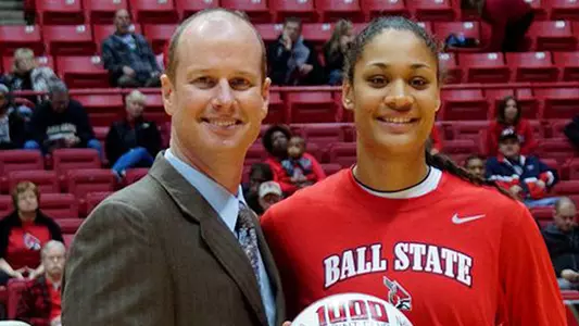 Women's Basketball Defeats Murray State, 85-59