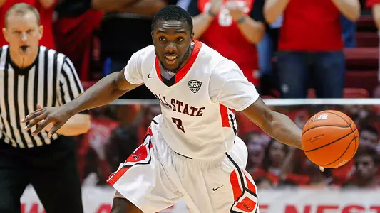 Second-Half Rally Lifts Men?s Hoops over Sycamores