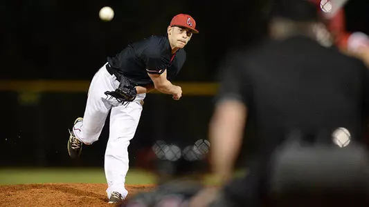 Baseball Defeats Indiana Wesleyan in Midweek Game