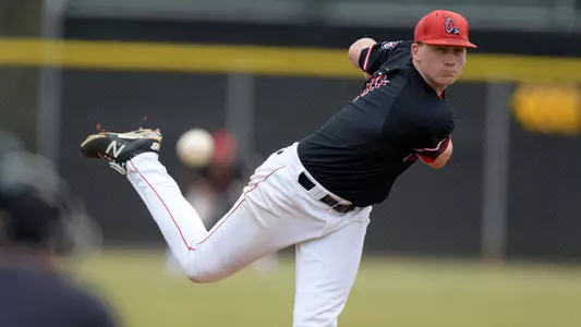 Baseball Splits Two Games with Buffalo