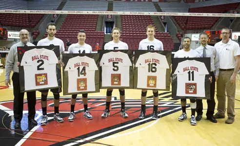 No. 13 Men's Volleyball Wins on Senior Day