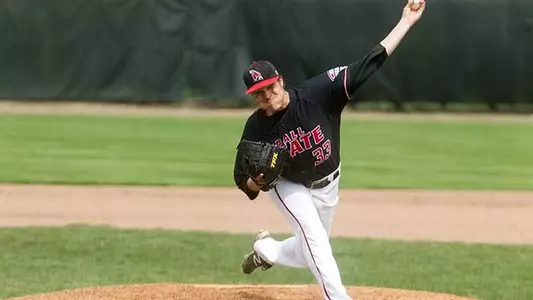 Baseball Sweeps Northern Illinois with 10-2 Victory