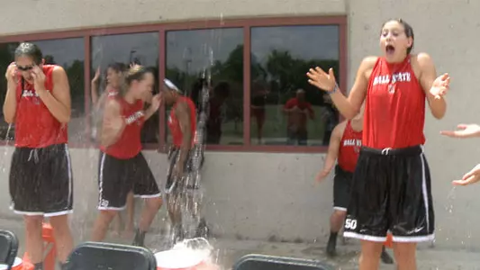 Women's Basketball Goes "Chillin' 4 Charity"