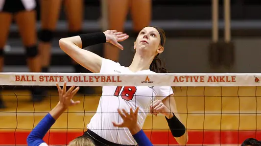 Volleyball Ends UniWyo Classic With Loss To USA