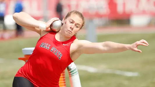 Track & Field Finishes Strong at Gladstein Invitational