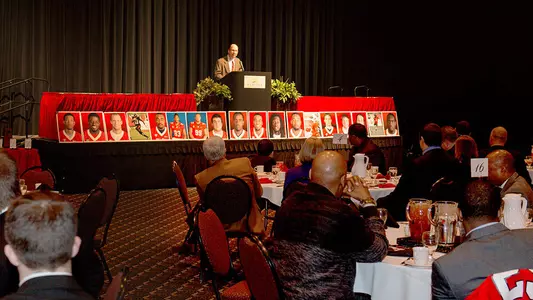 Football Announces Award Winners at Honors Banquet
