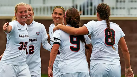 Soccer Rolls Past NIU for Eighth Straight Win