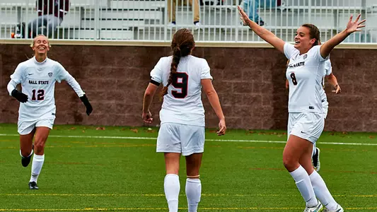 Shutout of Kent State Lifts Soccer to 5-0 MAC Start
