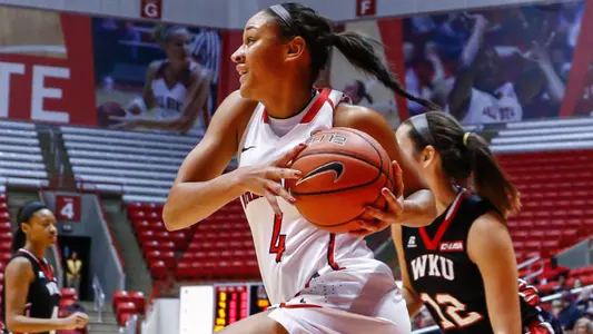 Fontaine Scores 30 Points In WBB's Win Over WKU