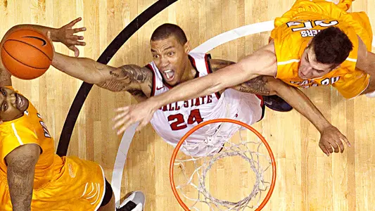 Men's Basketball Topples Valparaiso, 69-66