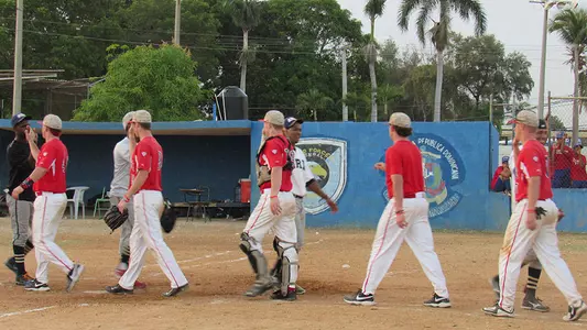 Baseball Splits Double-Header In The Dominican Republic