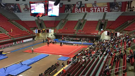 Red Defeats White, 11-9, In Gymnastics Exhibition
