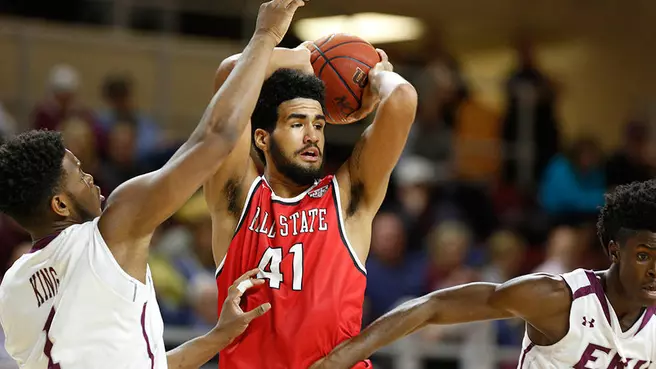 Men's Hoops Holds off IUPUI for Fifth Straight Win