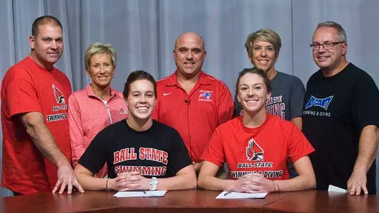 Women's Swim & Dive Inks Six New Cardinals With NLIs