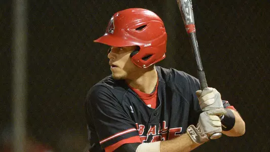 Baseball Suffers 11-7 Loss in Opener to Kentucky