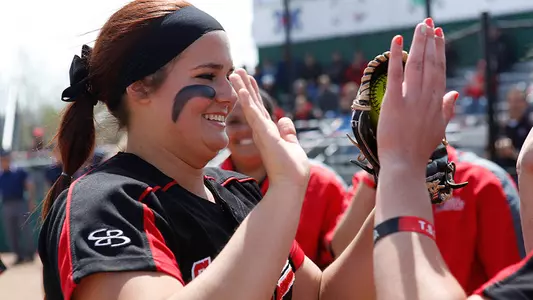 Softball Drops Two on Opening Day of FGCU Spring Break Classic