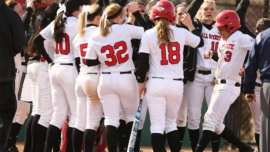 Softball Places 10 On Academic All-MAC Squad
