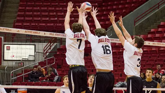 No. 3 UC-Irvine Edges Men?s Volleyball In A 3-0 Loss