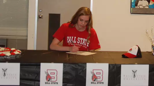 Women's Swim & Dive Signs Three Newcomers For Fall