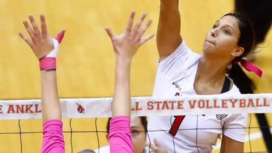 Kitchel & Dunn Help Lead WVB Past Morehead State