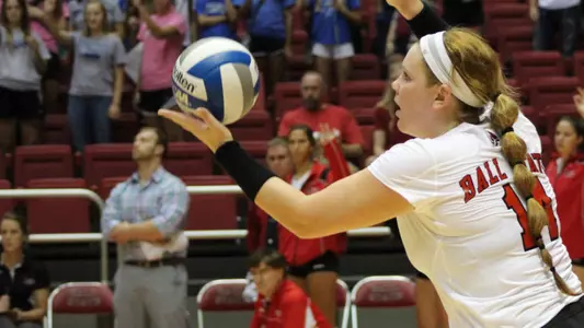 Despite a Match-High 11 Kills From Hopkins, WVB Falls To Notre Dame