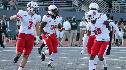 Football Storms Back for 28-17 Win at EMU