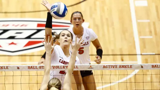 Women?s Volleyball Drops Tough Battle at No. 22 Purdue