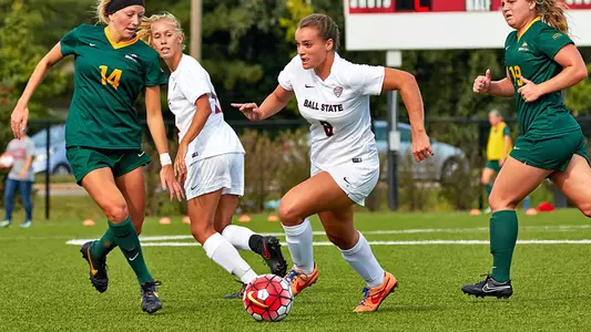 Soccer Pulls Away Late at Morehead State