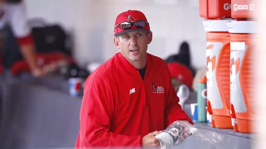 Todd Linklater Steps Down as Baseball?s Pitching Coach