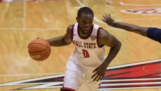 Kiapway?s 21 Not Enough for Men?s Hoops at Ohio