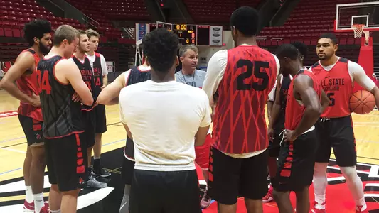 Men?s Hoops Practice Underway for 2016-17 Season