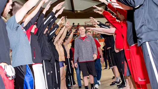 Men?s Swim & Dive Falls To Miami On Senior Day