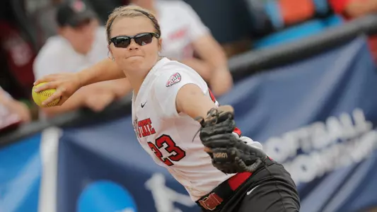 Softball Ends Opening Day with 6-1 Win Over La Tech