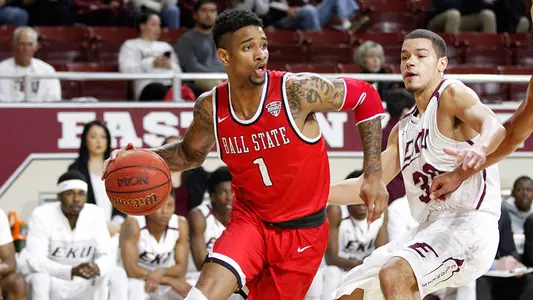 Men?s Hoops Beats Miami, Grabs Sole MAC West Lead