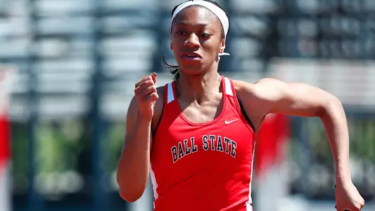 Track & Field Claims Three Event Wins; Goes 5-2 in Dual Action