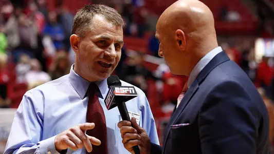 Men?s Basketball Coach James Whitford Signs Contract Extension