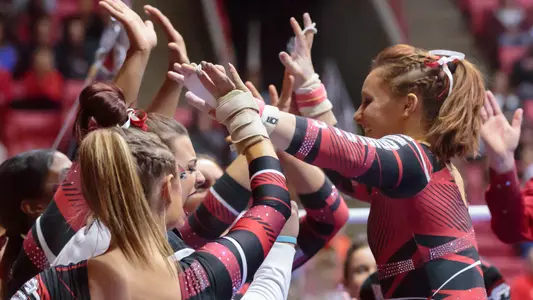 Jillian High Five Team