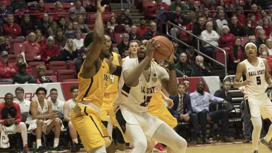 Cardinals win at Worthen.