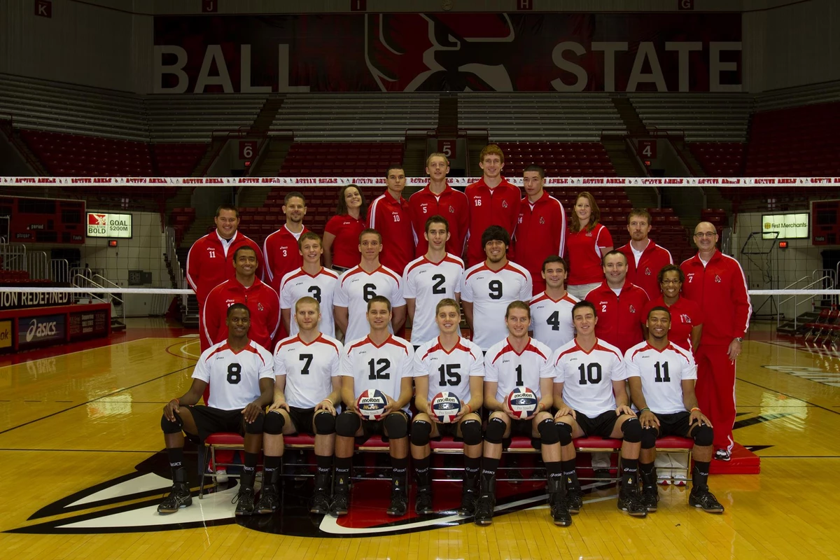 2011 Men's Volleyball Team Photo