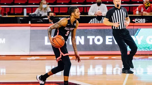 Ishmael El-Amin dribbles the ball for Ball State