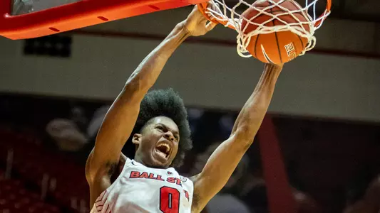 Miryne Thomas dunks for Ball State